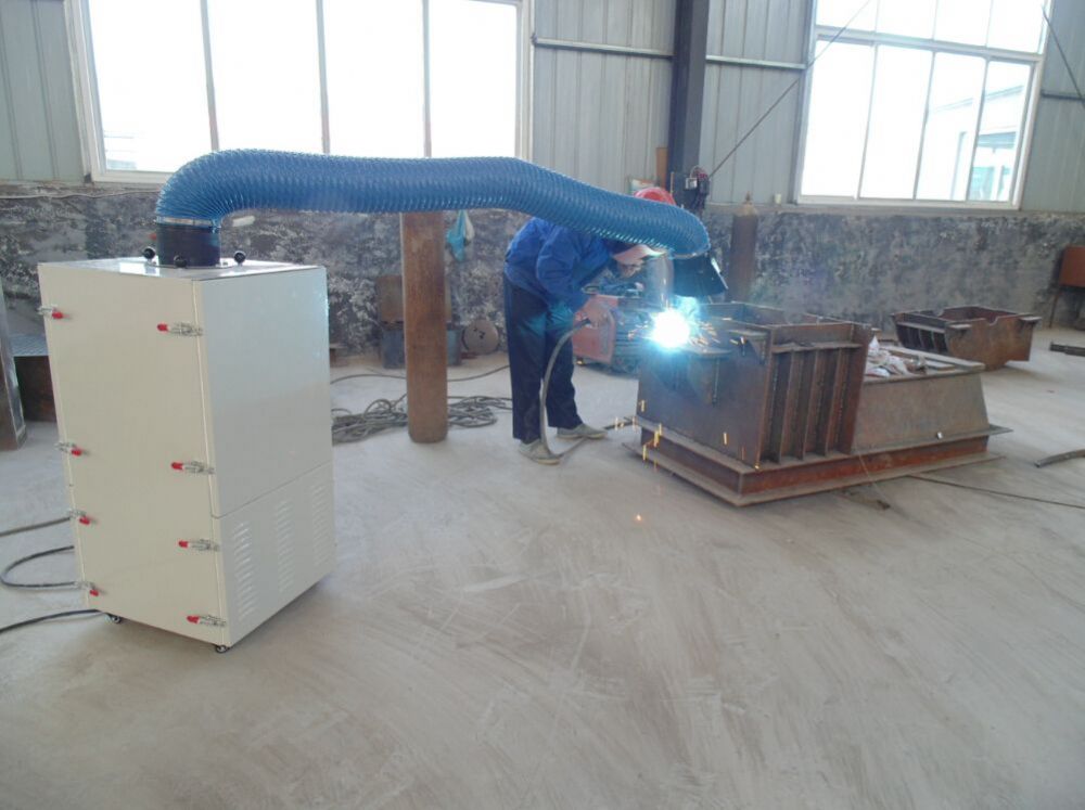 Welding fume precipitator